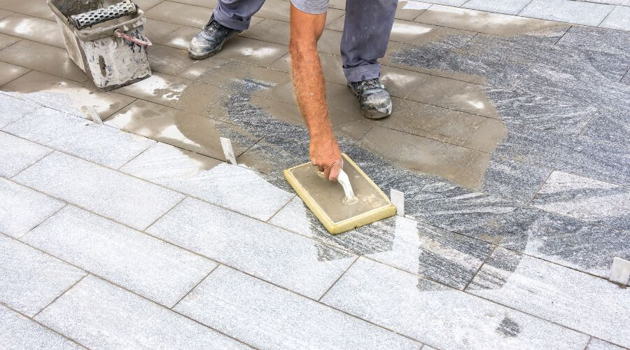 Professional gutter cleaning in Minnetonka, MN